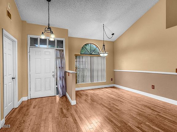 4th image of 4342 Caper Ct