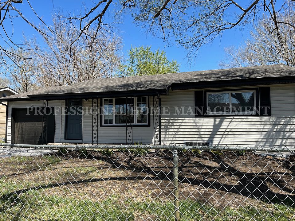 1st image of 2444 S Saint Clair Ave