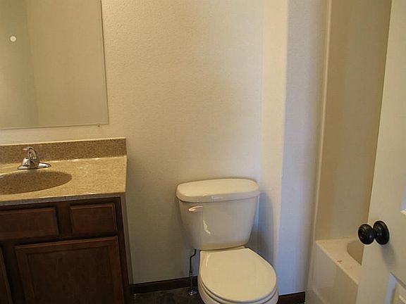 4th image of 3242 Sherwood Pl
