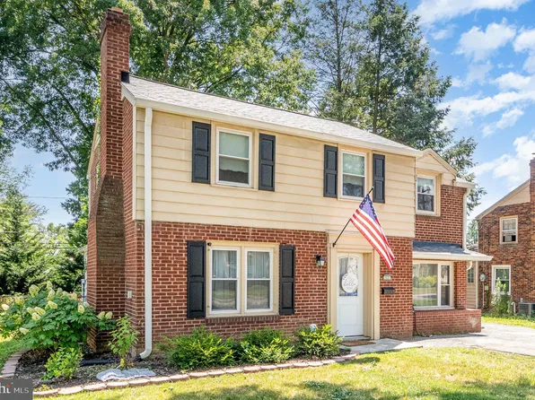 1607 Carlisle Rd, Camp Hill, PA 17011