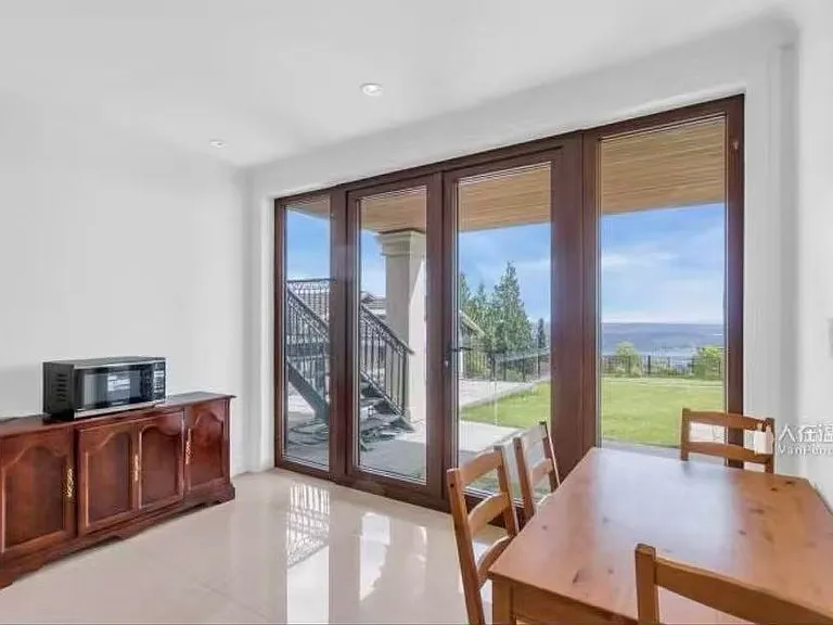 1327 Chartwell Dr — Photo 10