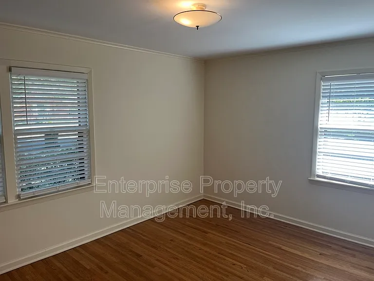 5081 Whitehall Ave — Photo 22