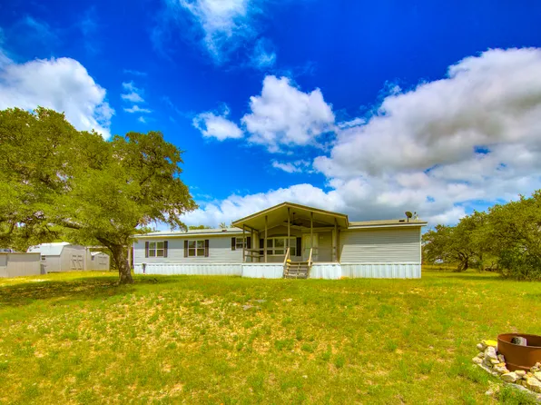 108 Poehnert Rd, Boerne, TX 78006