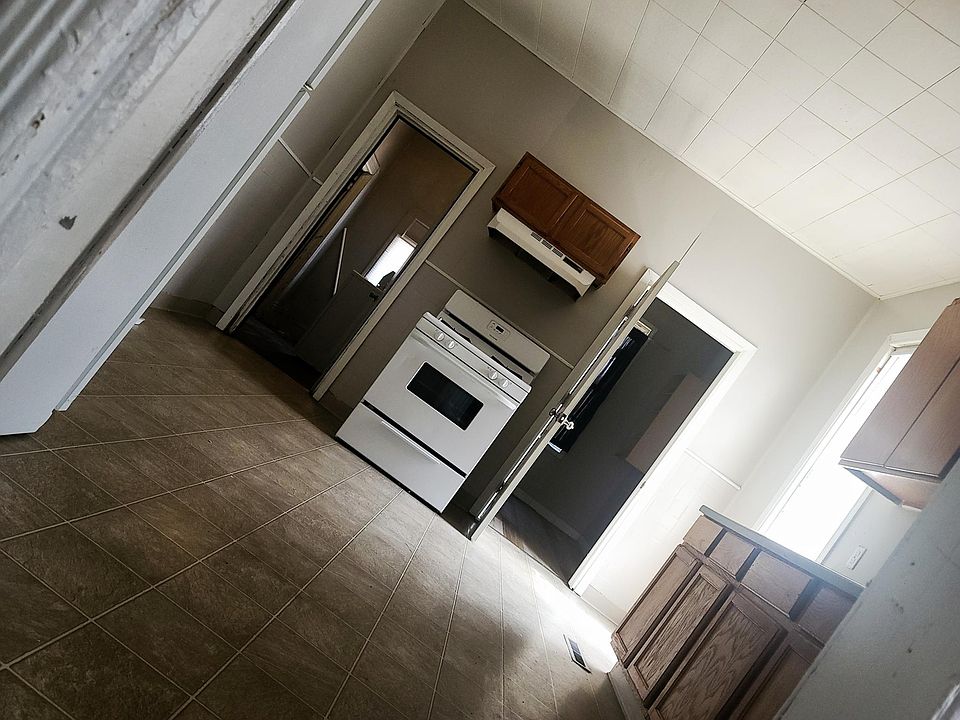1st image of 2708 Humboldt Ave N