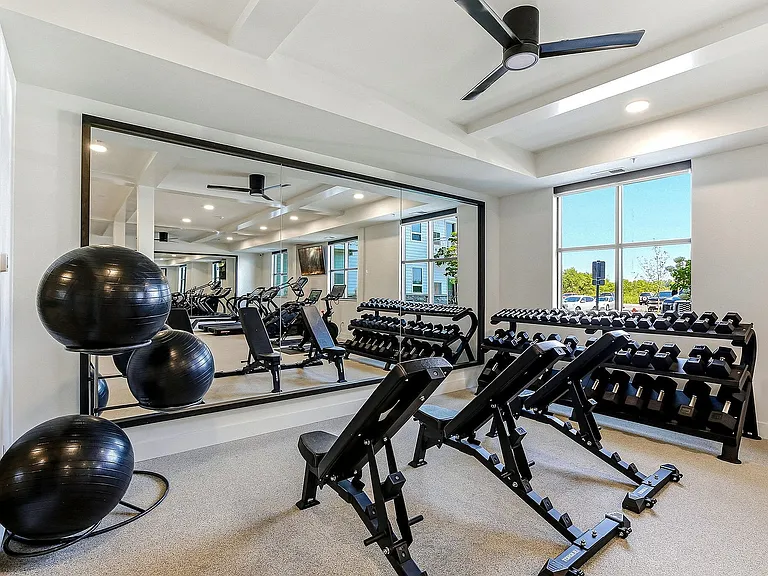 55-web-or-mls-21405-Dushane-Pkwy-55