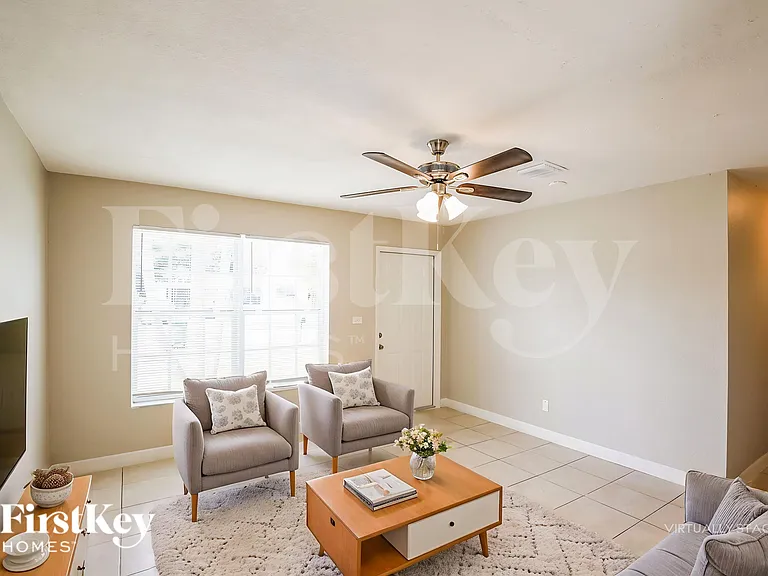 5980 NW 24th Ct — Photo 4