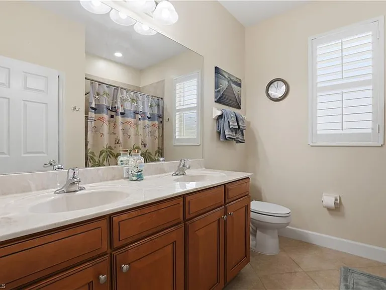 13818 Farnese Dr — Photo 25