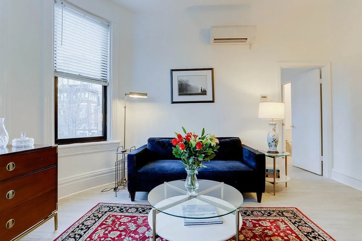 2 bed, 800 sqft, $5,500 — Photo 1