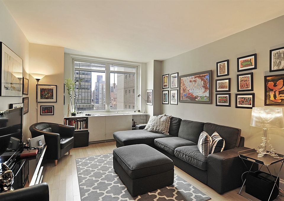1st image of 211 E 46th St #18D