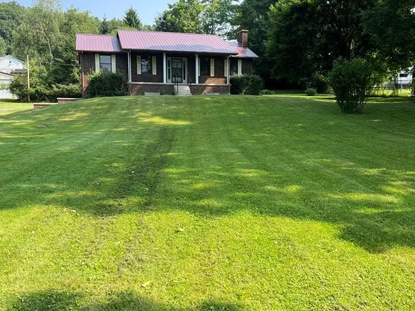 123 Lusk Ct, Shady Spring, WV 25918