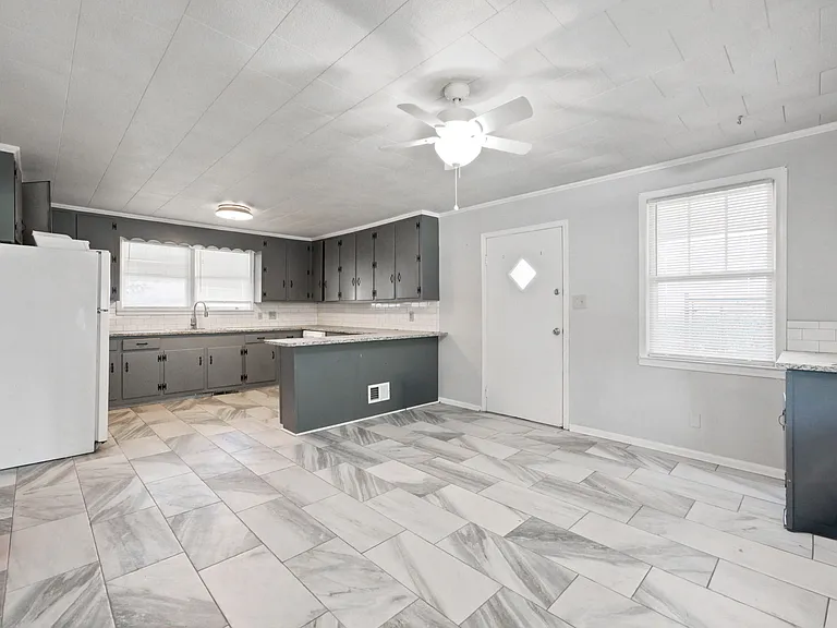 3604 Hydrangea St — Photo 13