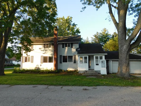 225 Jay St, Saint Charles, MI 48655
