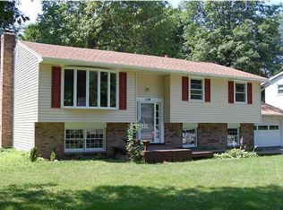 139 Berkshire Dr, Rochester, NY 14626