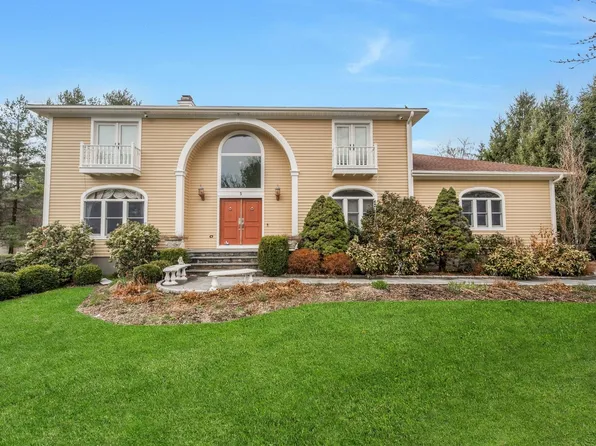 5 Summerland Lane, Briarcliff Manor, NY 10510