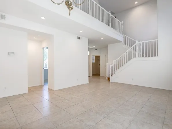 23 Santa Catalina Aisle, Irvine, CA 92606