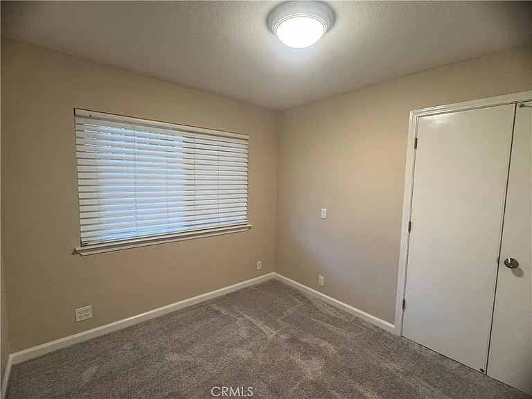 2100 Kennedy Ave — Photo 16