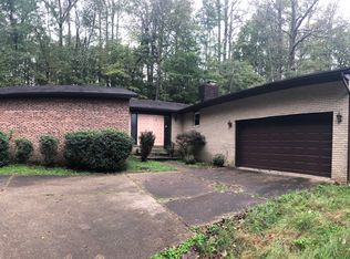 35 Chippewa Dr, Huntington, WV 25705