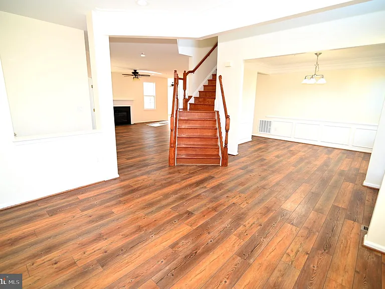 7001 Chaptico Ct — Photo 16