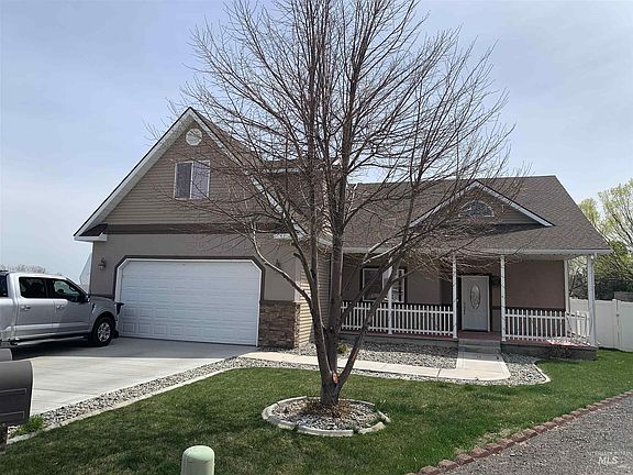 2nd image of 2213 Alex Dr