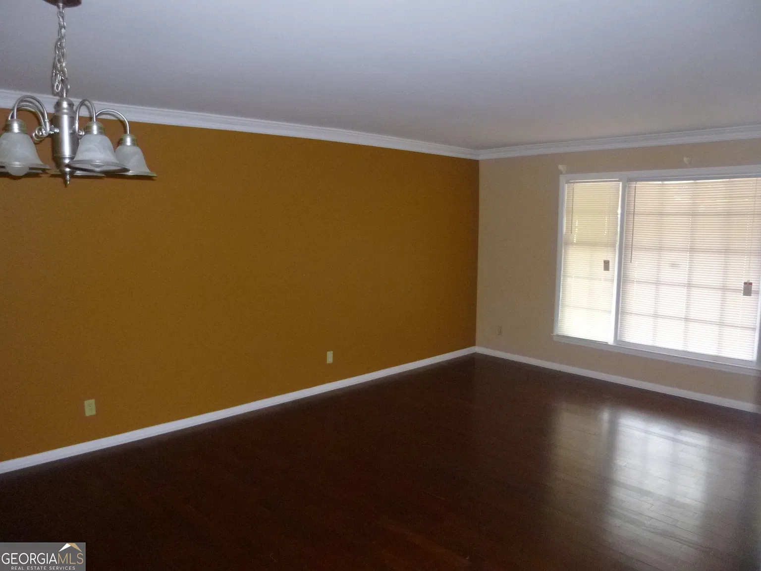 4 bed, 2.0 bath, $1,900 — Photo 4