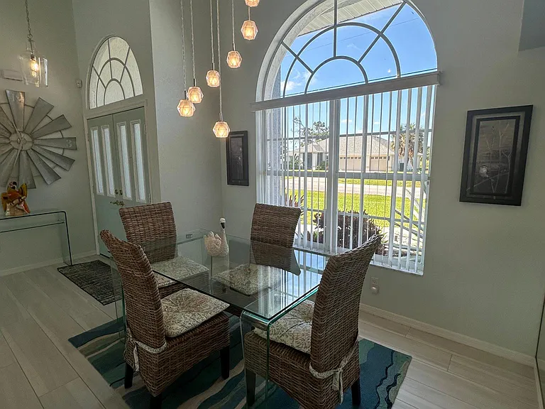 603 Rotonda Cir — Photo 36