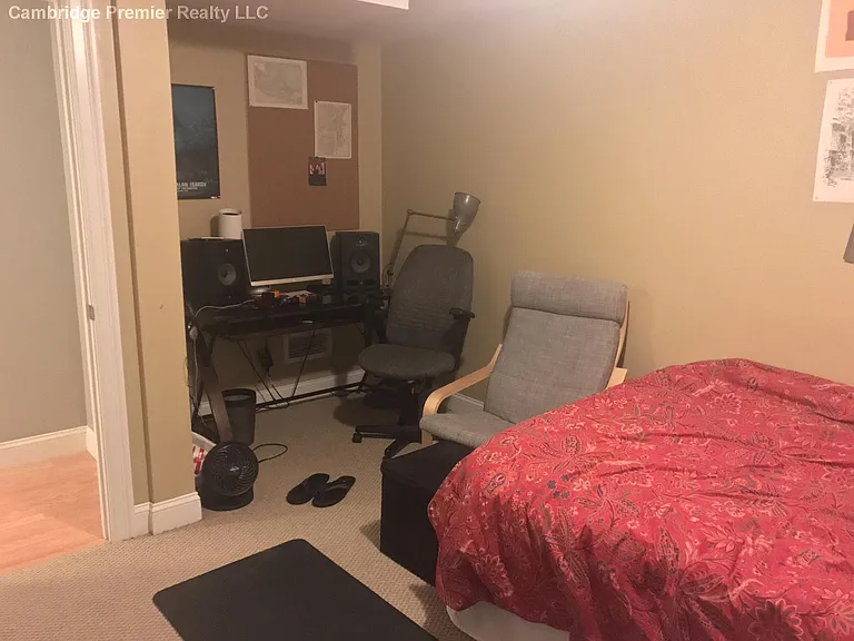 19 Calvin St #1 — Photo 16