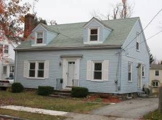 15 Hartford Rd, Worcester, MA 01606