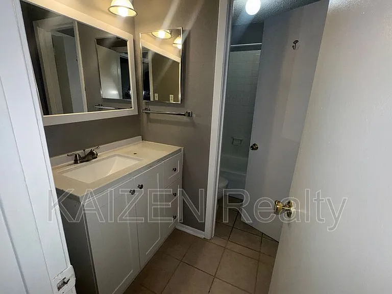 6747 Quail Hollow Ct #2 — Photo 4