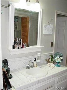 2nd image of 1277 W 9th St APT 1