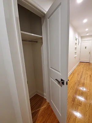 Rented by Lang Realty LLC | media 7