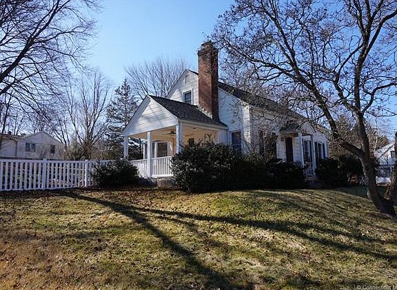 28 Cooper Lane, Hamden