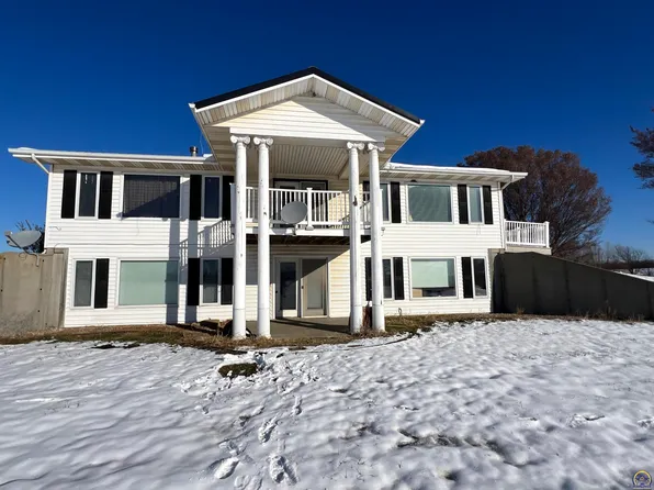 2105 Oxen Rd, Waverly, KS 66871