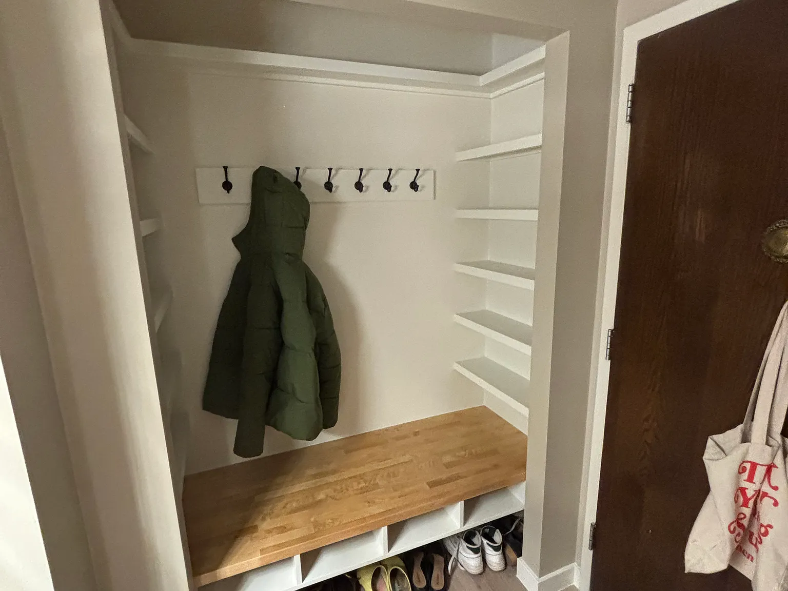1 bed, 927 sqft, $975 — Photo 4