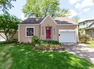 1011 S Kentwood Ave, Springfield, MO 65804