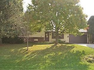955 Harding St, Oregon, WI 53575