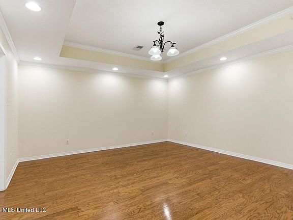 5th image of 1126 Basin Refuge Rd