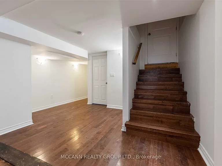 114 Belgravia Ave #BASEMENT — Photo 2