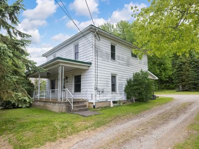 9853 Meadville St, Cranesville, PA, 16410