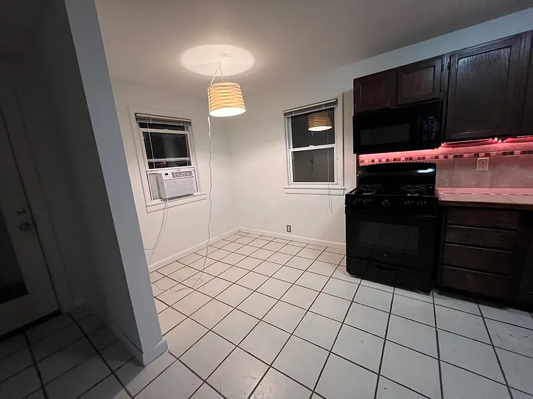 78 Woodlawn Rd #A — Photo 11