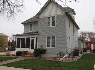 403 Fulton St, Remsen, IA 51050