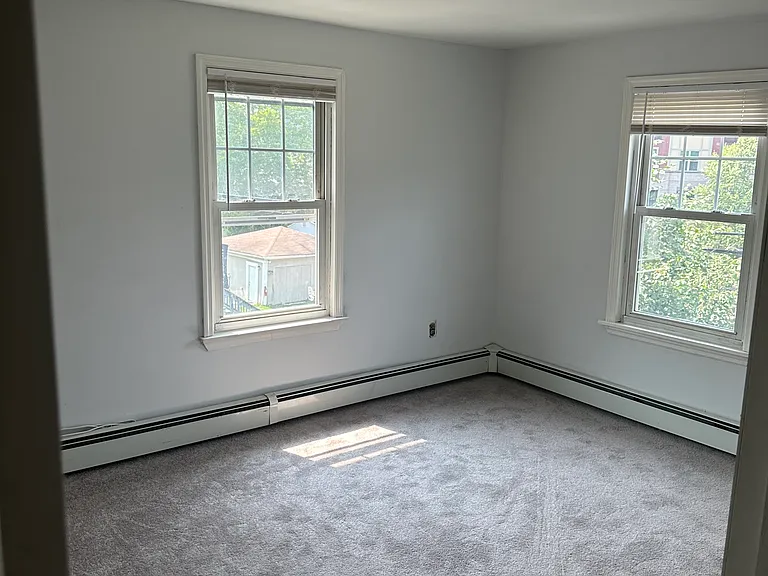 41 Clinton Pl — Photo 18