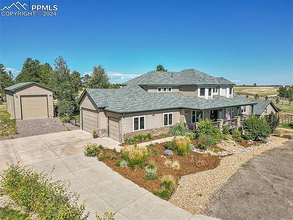2nd image of 1073 Broken Arrow Cir