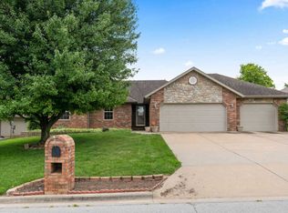 3232 Grandview St, Springfield, MO 65803