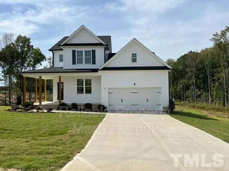 237 Brisbane Dr — Photo 1