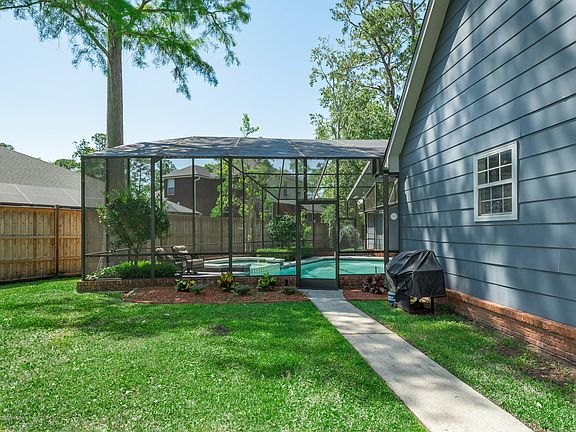 5th image of 2942 Mandarin Hollow Dr