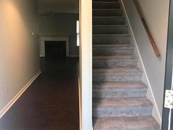 3rd image of 2128 Curtiswood Dr