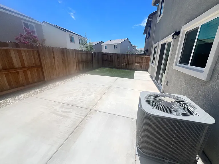 7033 Lone Sycamore St — Photo 11