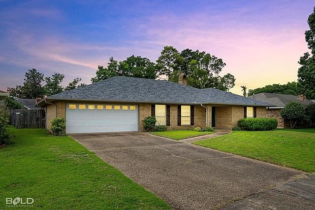 1st image of 621 Rock Hollow Dr
