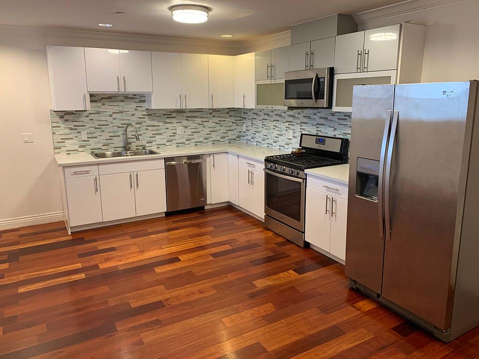 1st image of 501 33rd Ave APT 406