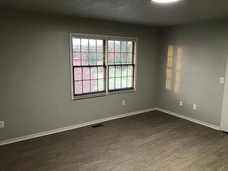 1385 Wayne St #B — Photo 7